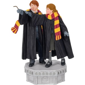 Hallmark Keepsake Christmas Ornament, Harry Potter and the Chamber of Secrets Collection Ron Weasley and Hermione Granger With Light and Sound, Gifts for Harry Potter Fans(Ron Weasley and Hermione Granger)