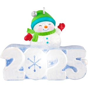 Hallmark Keepsake Mini Christmas Ornament (A Snowy 2025) 1.25″ Tiny Ornament for Tabletop Tree(A Snowy 2025)