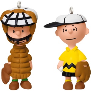 Hallmark Keepsake Peanuts Christmas Ornament, The Peanuts Gang Playing Catch, Set of 2(Peanuts Gang Playing Catch)