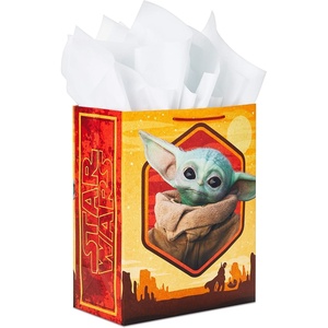 Hallmark Star Wars The Mandalorian Valentine’s Day Gift Bag Set (2 Bags: 1 Large 13″, 1 Extra Large 15″) Grogu, Baby Yoda, for Kids, Husbands, Fans, May the 4th(Large Gift Bag (1-count))