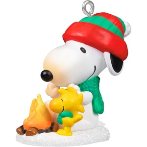 Hallmark Keepsake Peanuts Mini Christmas Ornament (Winter Fun with Snoopy) 1″ Tiny Ornament for Tabletop Tree(2024 Winter Fun with Snoopy)