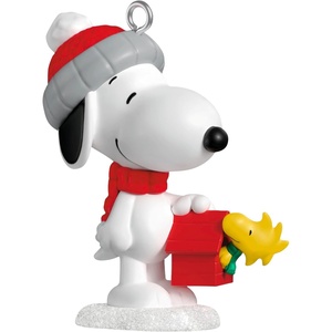 Hallmark Keepsake Peanuts Mini Christmas Ornament (Winter Fun with Snoopy) 1″ Tiny Ornament for Tabletop Tree(2026 Winter Fun with Snoopy)