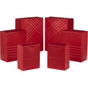 Hallmark Red Gift Bags in Assorted Sizes (Pack of 6: 2 Medium 9″, 2 Large 11″, 2 Extra Large 14″) for Christmas, Birthdays, Graduations, Father’s Day, Baby Showers, Bridal Showers, Weddings(6 Red Gift Bags)